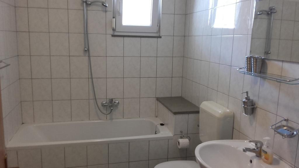 Apartment Max 오미스 외부 사진