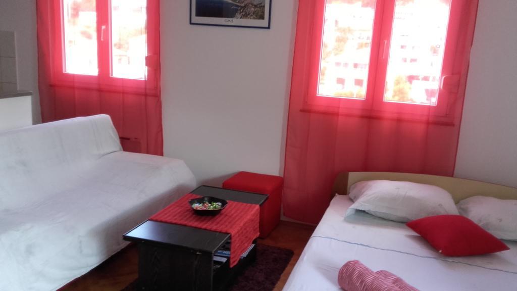 Apartment Max 오미스 외부 사진
