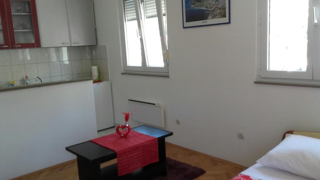 Apartment Max 오미스 외부 사진